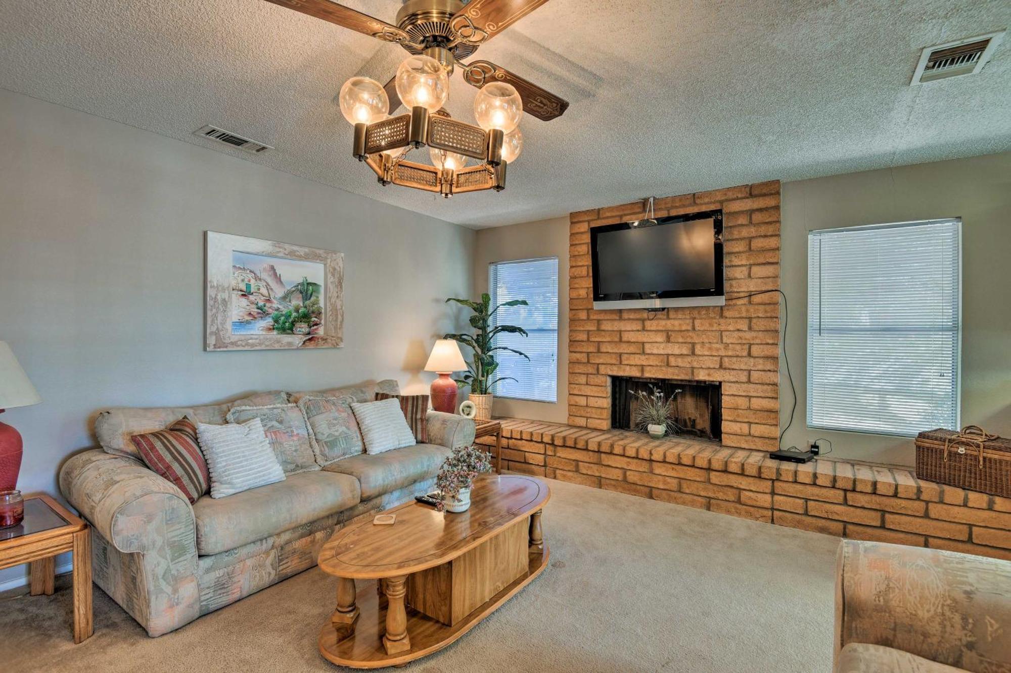Mesa Home With Pool About 7 Mi To Riparian Preserve! Экстерьер фото
